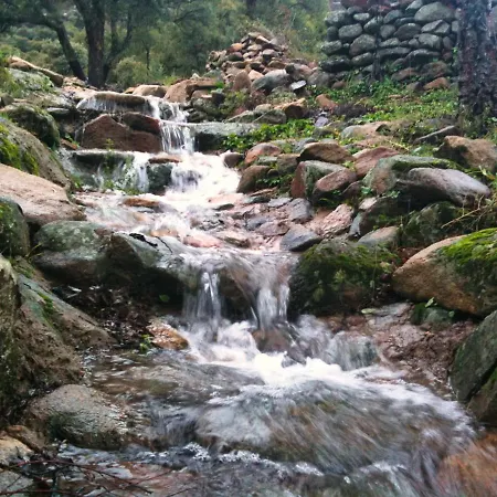 Hipico El Hinojal מלון