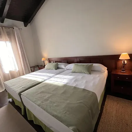 מלון Hipico El Hinojal Montánchez