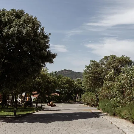 Hipico El Hinojal מלון